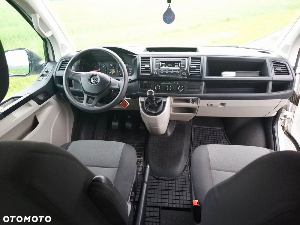 Volkswagen Transporter T6 - 12