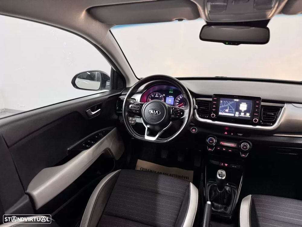 Kia Stonic 1.6 CRDi TX - 32