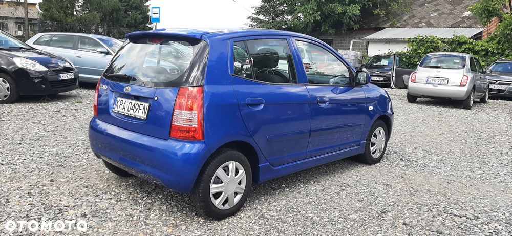 Kia Picanto - 8