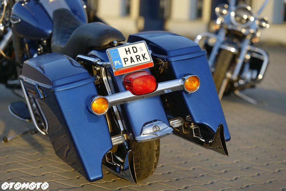 Harley-Davidson Touring Road King - 19