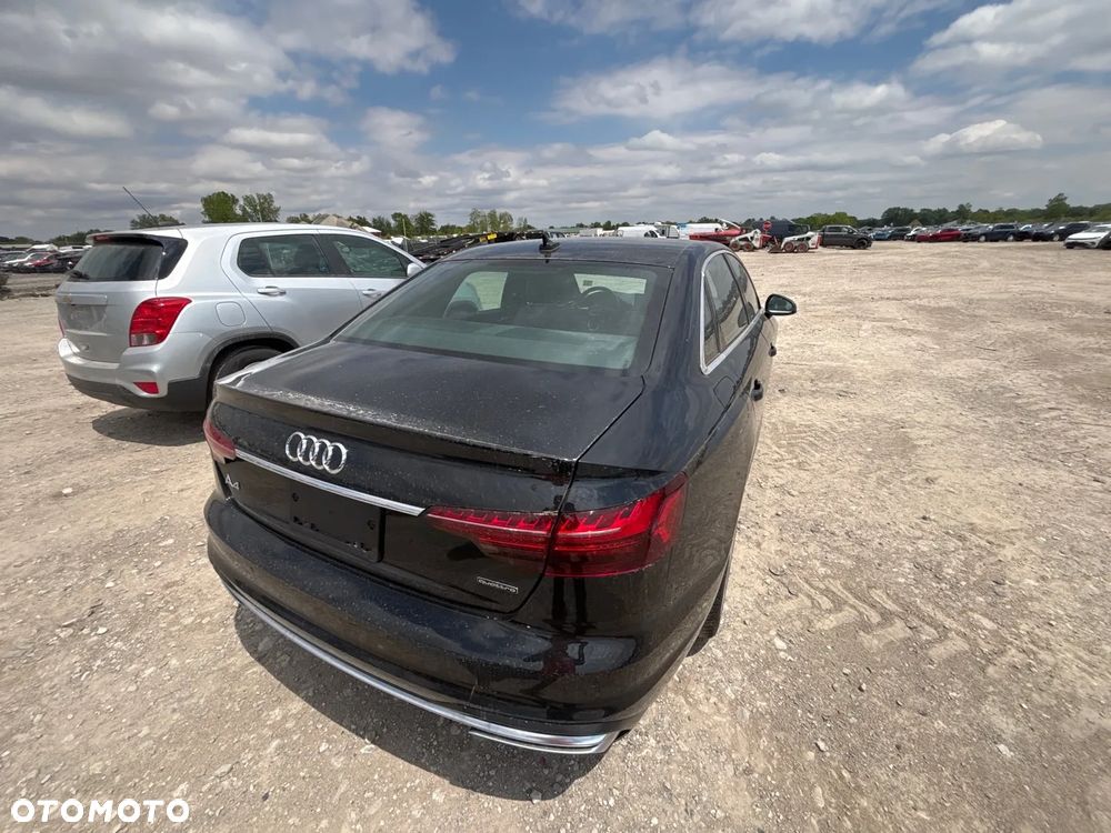Audi A4 Limousine - 14