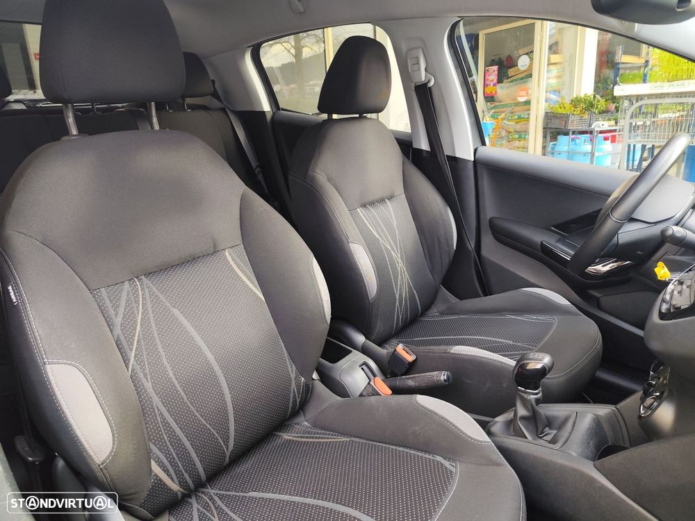 Peugeot 208 1.2 PureTech Active - 13