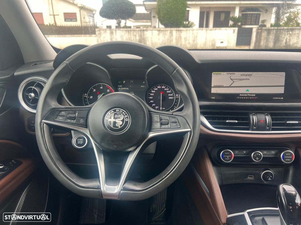 Alfa Romeo Stelvio 2.2 16V AT8 Super - 14