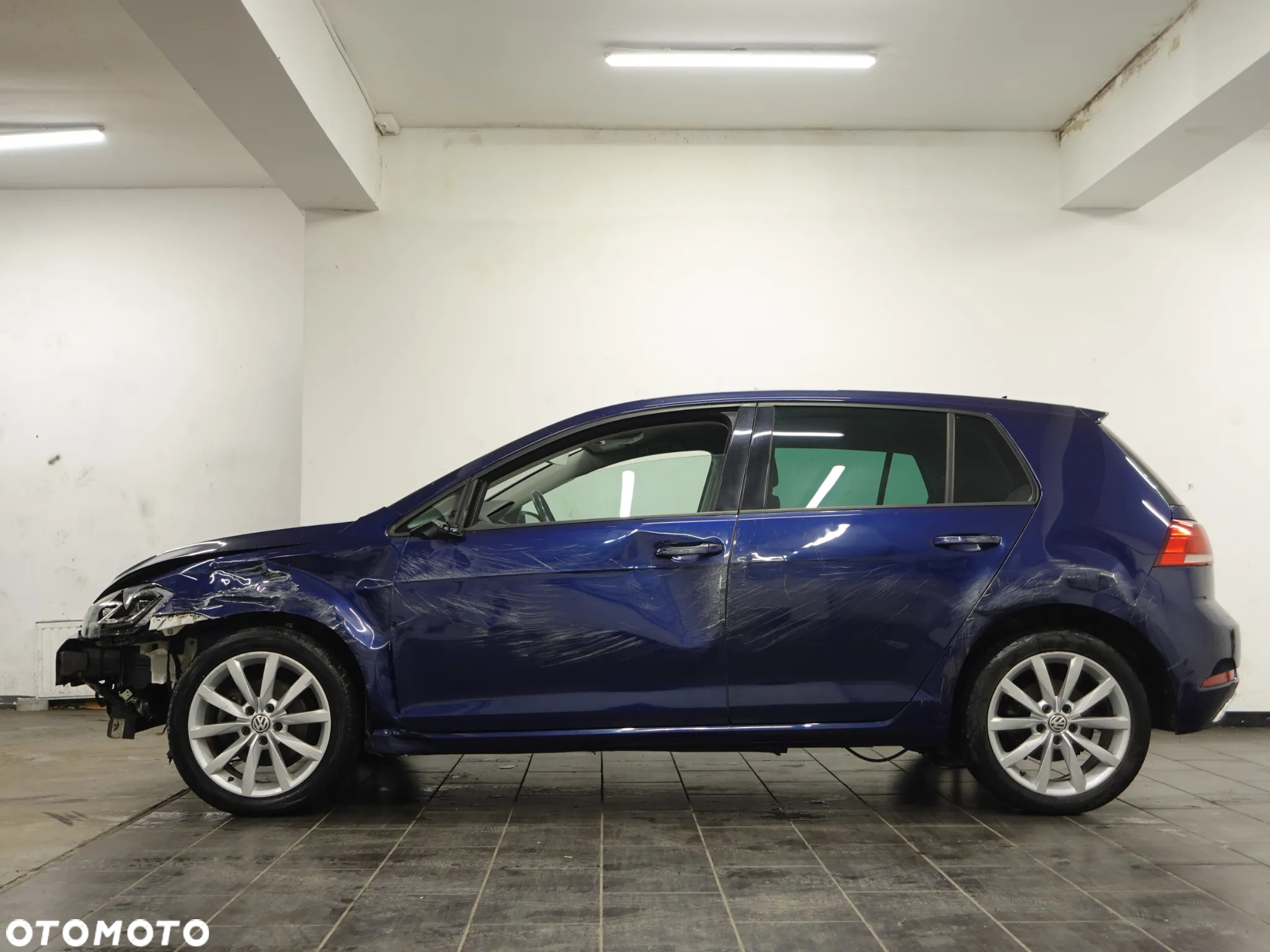 Volkswagen Golf 2.0 TDI SCR Highline - 5