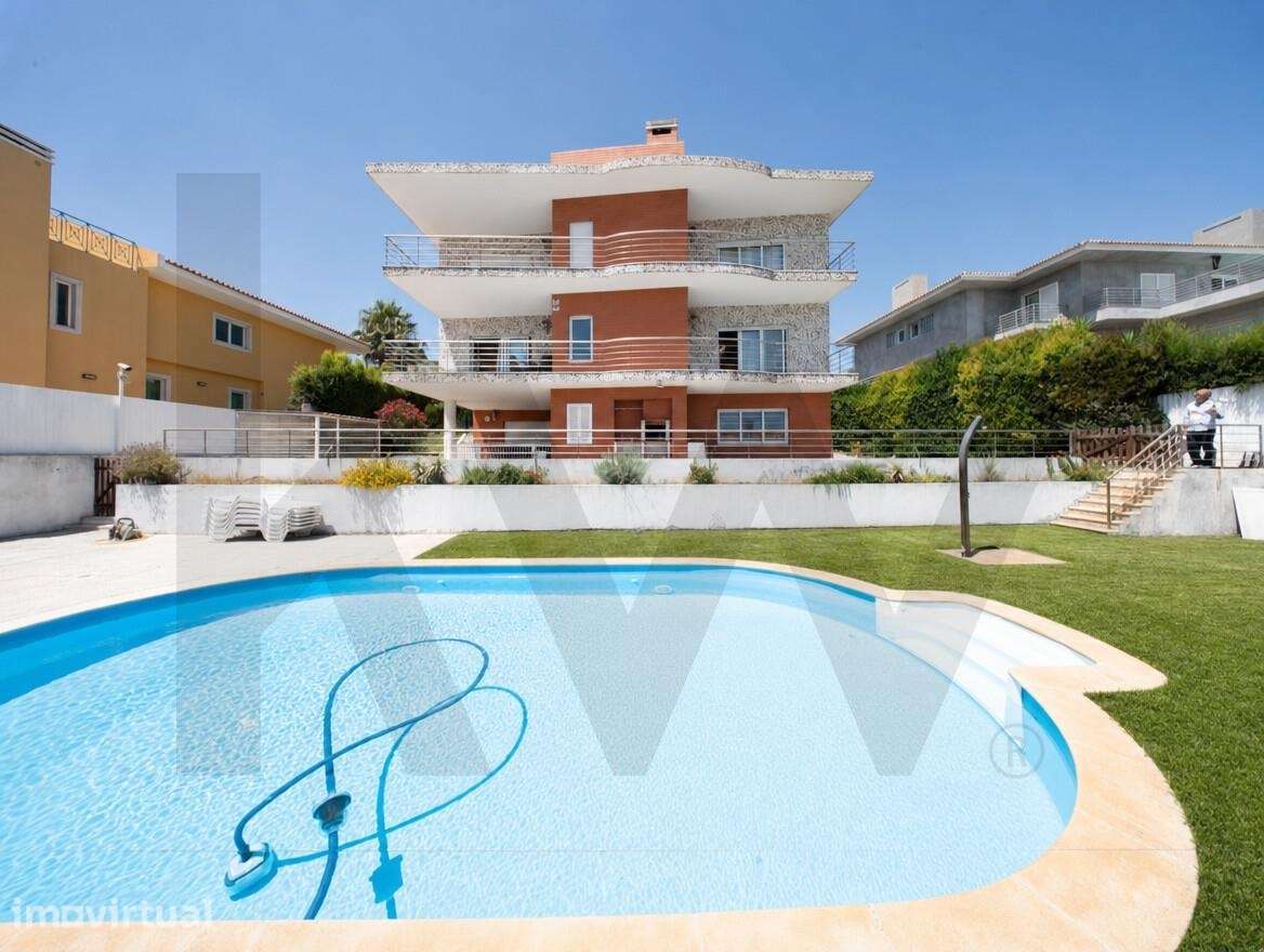 Moradia com piscina de água salgada na Quinta da Moura - Oeiras - Grande imagem: 2/60