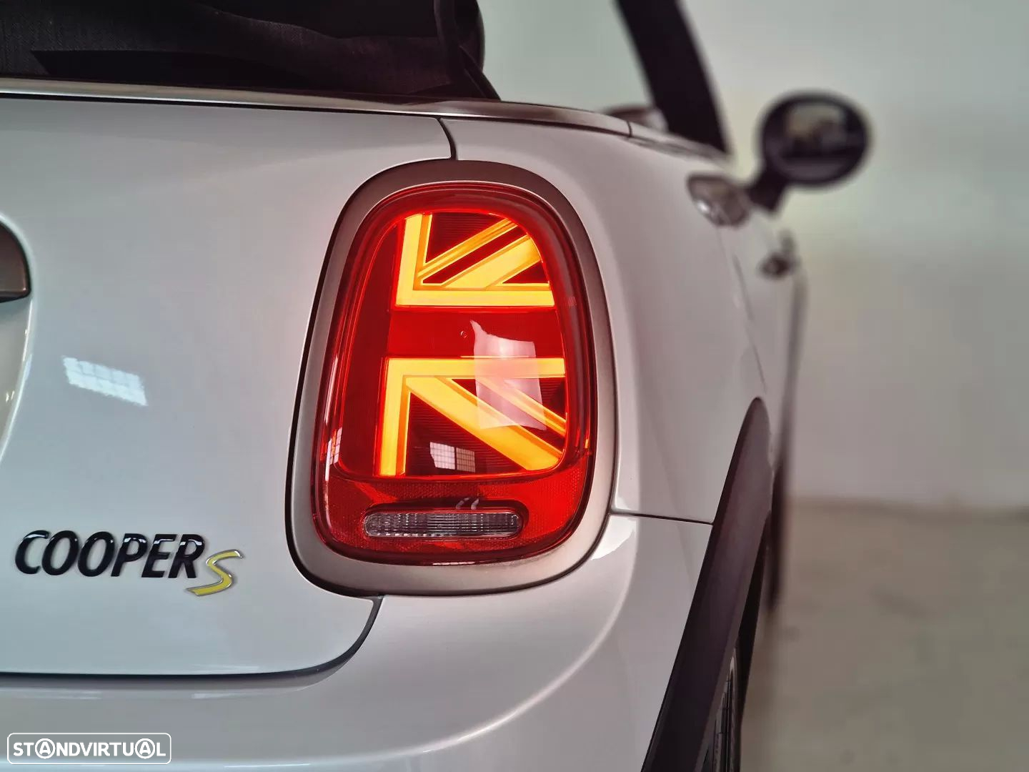 MINI Cabrio Cooper SE - 27