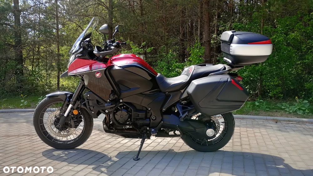 Honda VFR - 4