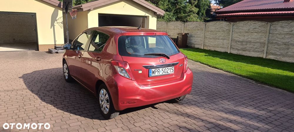 Toyota Yaris 1.0 Luna - 4