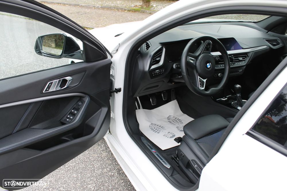 BMW 116 d Pack M - 21