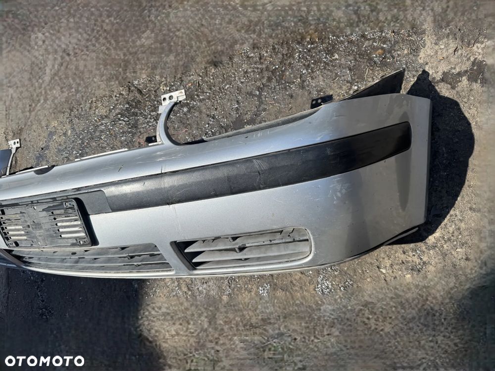 Zderzak przód Volkswagen Golf IV biały srebrny OE - 2