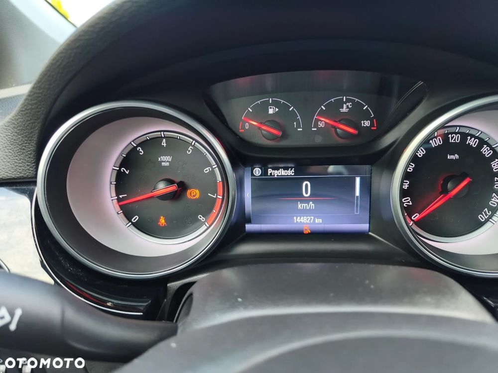 Opel Astra 1.4 Turbo Dynamic - 21