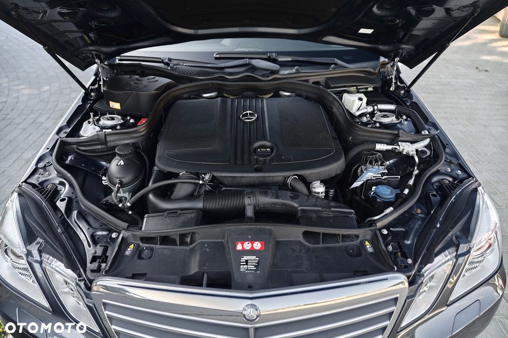 Mercedes-Benz Klasa E 250 CDI DPF 4Matic BlueEFFICIENCY 7G-TRONIC - 21