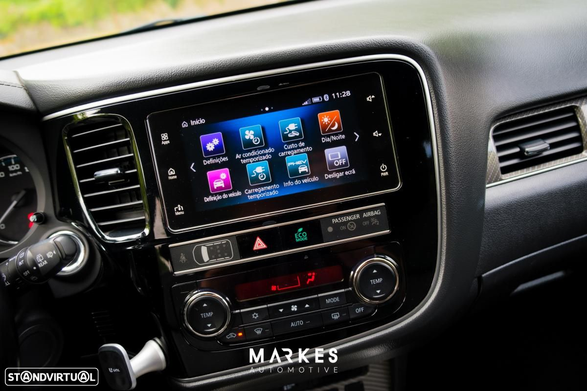 Mitsubishi Outlander 2.4 PHEV Intense - 26