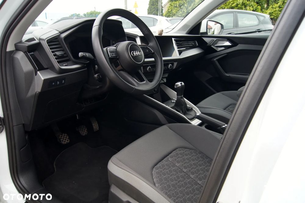 Audi A1 Sportback 25 TFSI advanced - 33