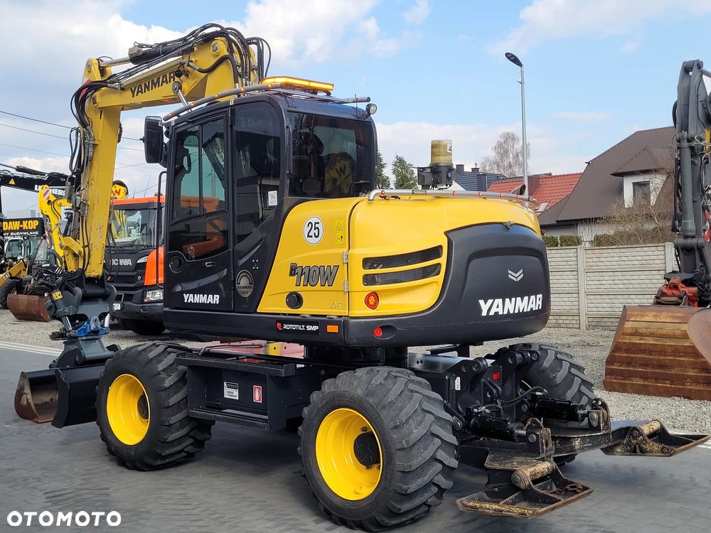 Yanmar B110W / ROTOTILT ze szczypcami / przyczepa / - 6