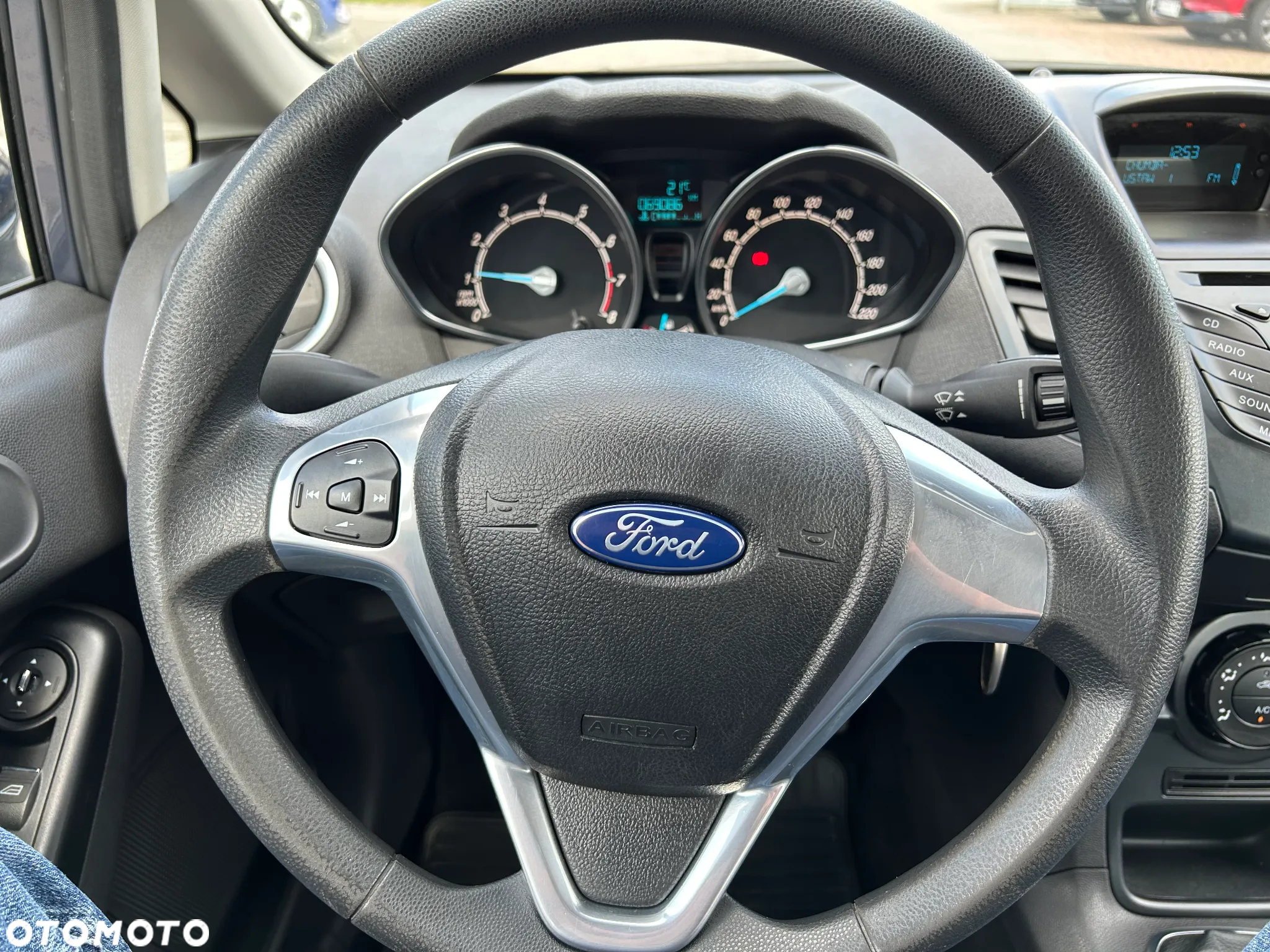 Ford Fiesta 1.25 Ambiente - 9