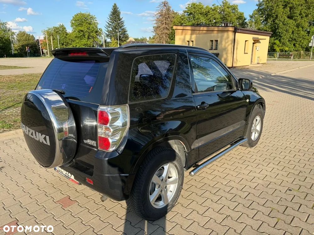 Suzuki Grand Vitara 1.6 - 6