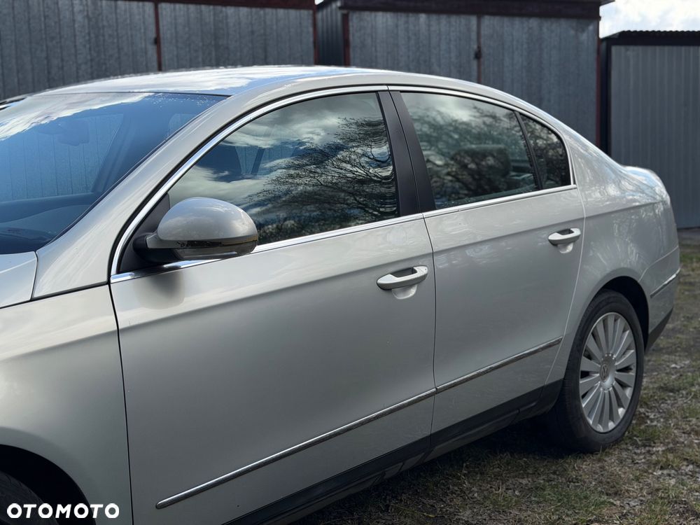 Volkswagen Passat 2.0 TDI Comfortline - 4