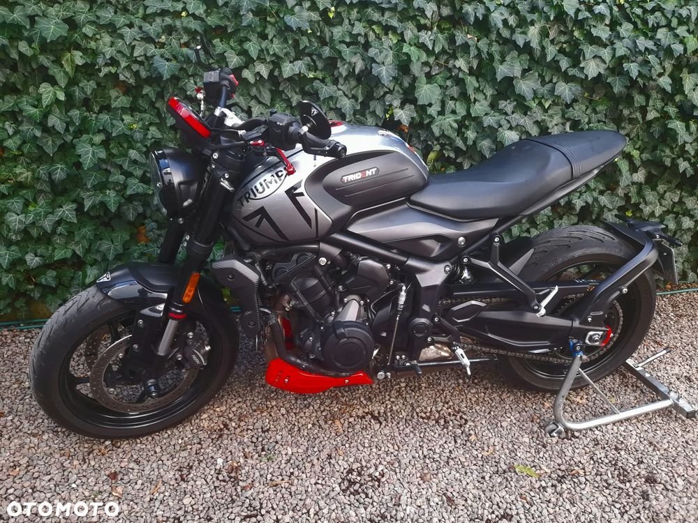 Triumph Trident - 3