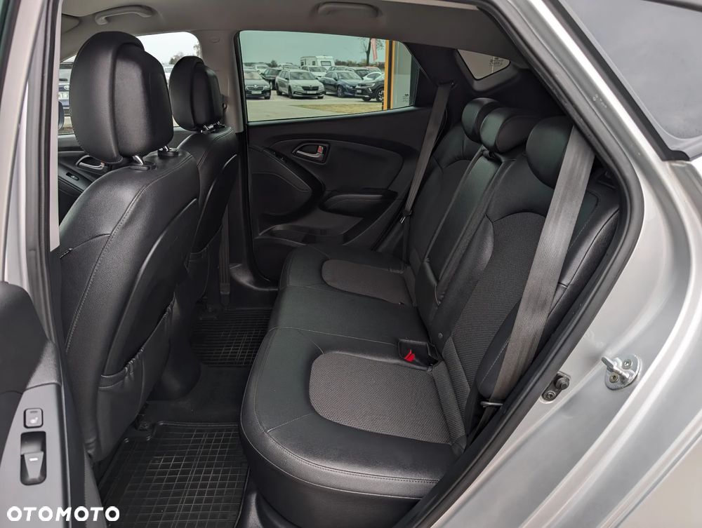 Hyundai ix35 1.7 CRDi 2WD blue Style - 36