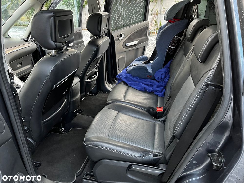 Ford Galaxy 2.0 TDCi Ghia - 15