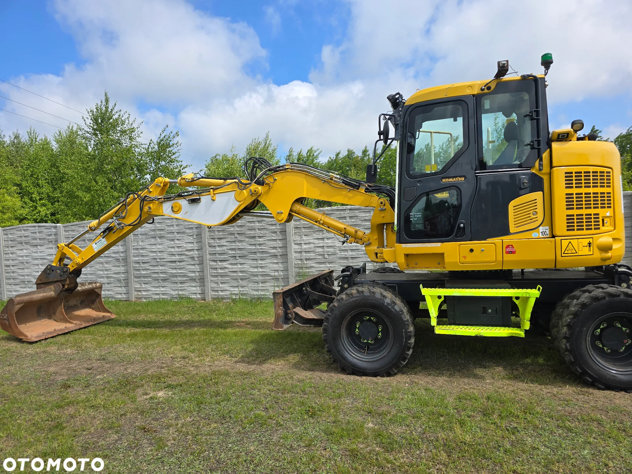Komatsu - 15