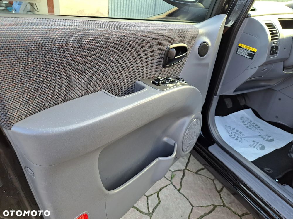 Hyundai Matrix 1.6 GLS - 15