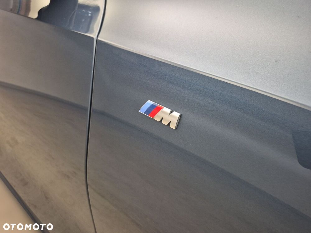 BMW Seria 3 330i xDrive M Sport sport - 23