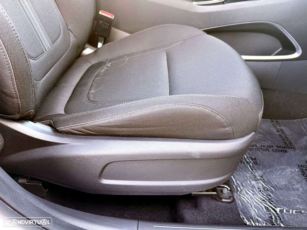 Hyundai Tucson 1.6 T-GDI HEV Vanguard+TA - 32