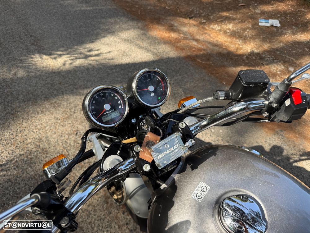 Royal Enfield Interceptor 650 Abs - 21