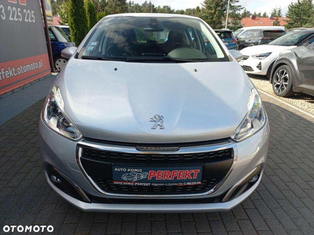 Peugeot 208 - 3