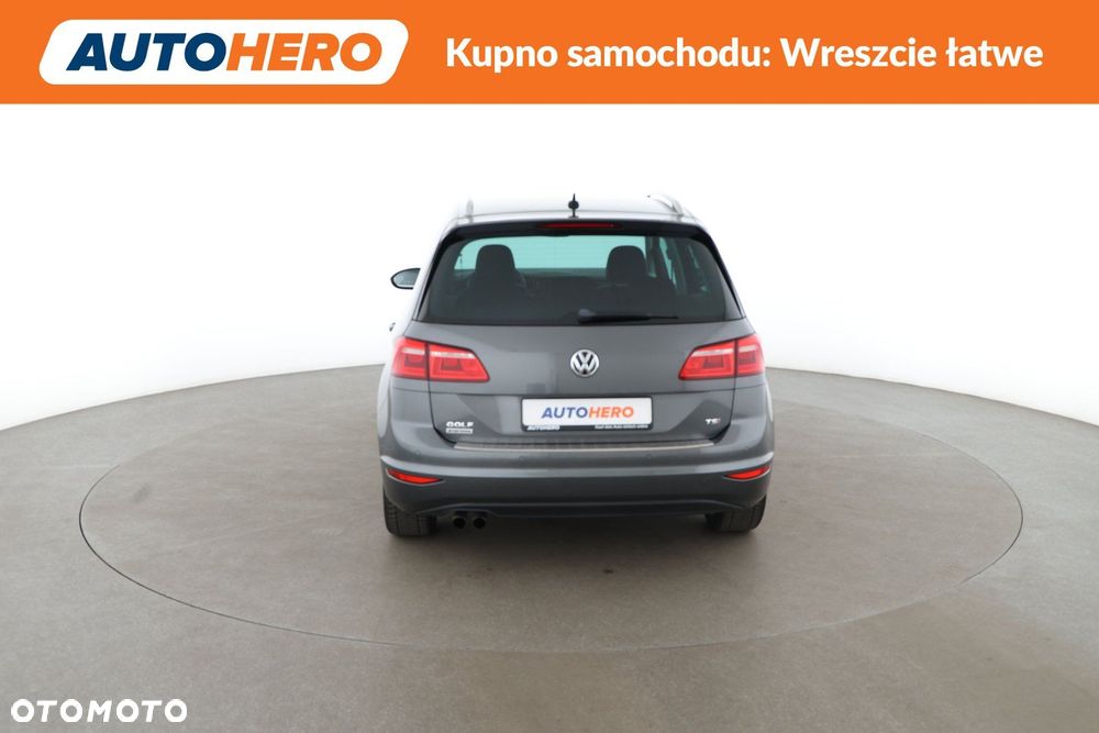 Volkswagen Golf - 5