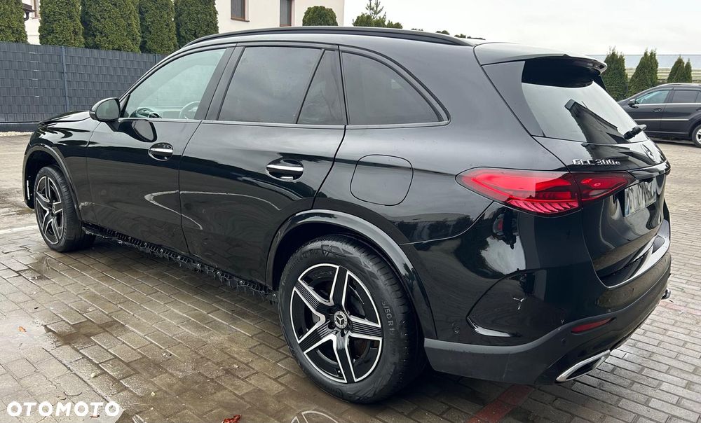 Mercedes-Benz GLC - 7