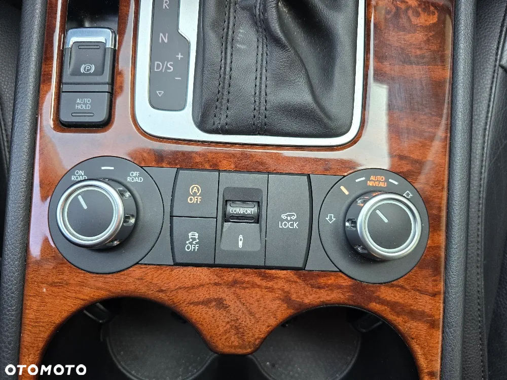Volkswagen Touareg - 16