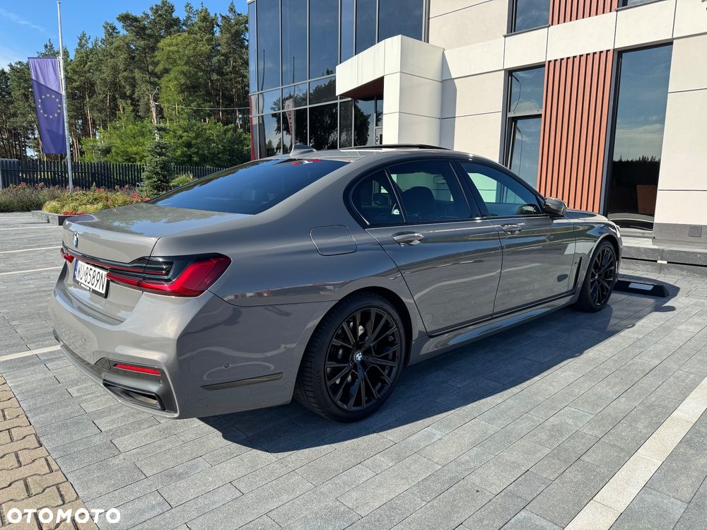 BMW Seria 7 740d xDrive sport - 39