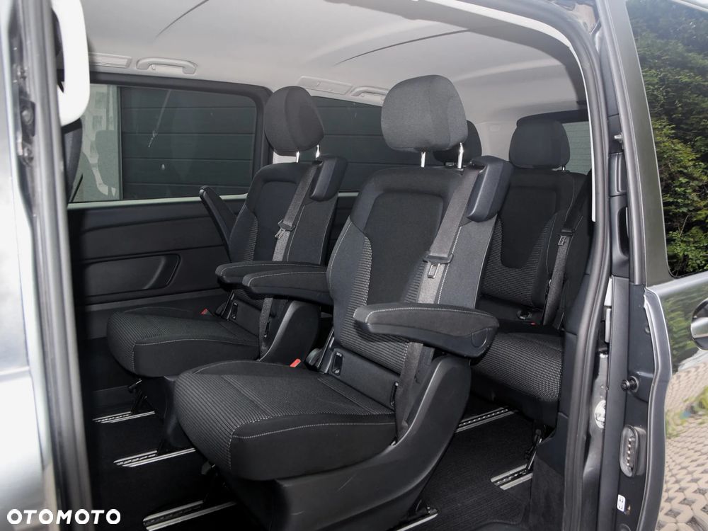 Mercedes-Benz Klasa V 300 d 9G-Tronic - 10