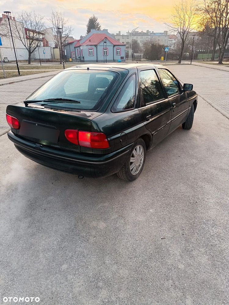 Ford Escort 1.6 CLX - 1