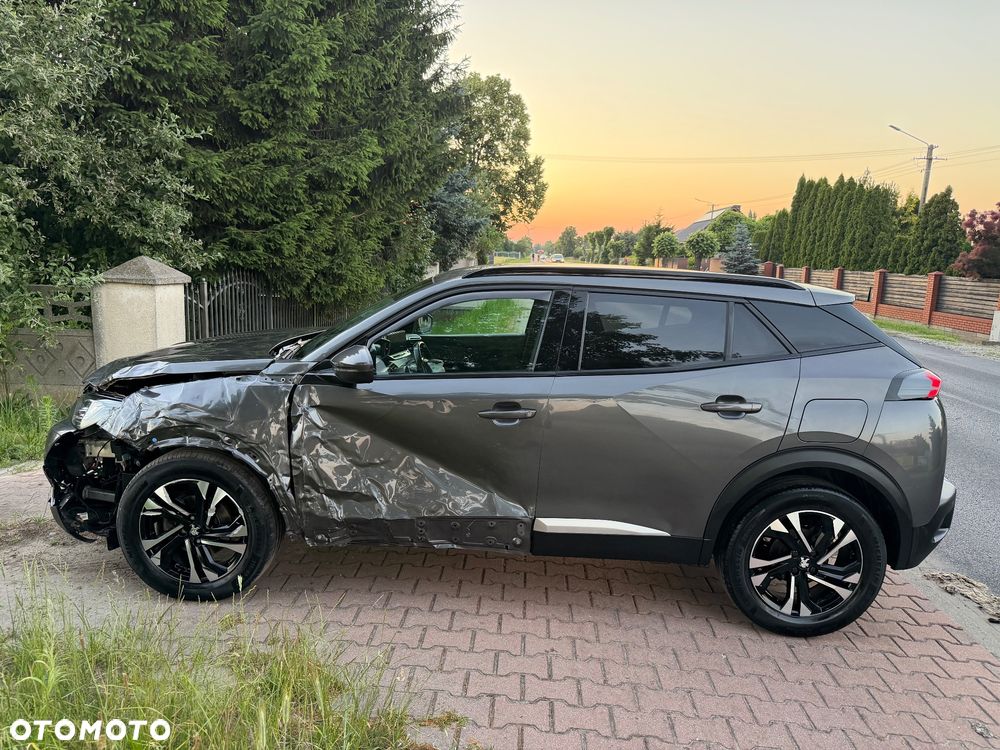Peugeot 2008 BlueHDi 130 EAT8 Allure Pack - 12