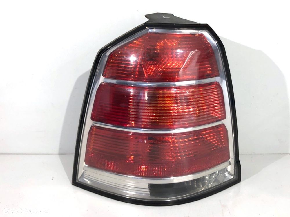 LAMPA LEWY TYŁ  OPEL ZAFIRA / ZAFIRA FAMILY B (A05) 2005 - 2019 1.9 CDTI (M75) 74 kW [100 KM] olej - 1