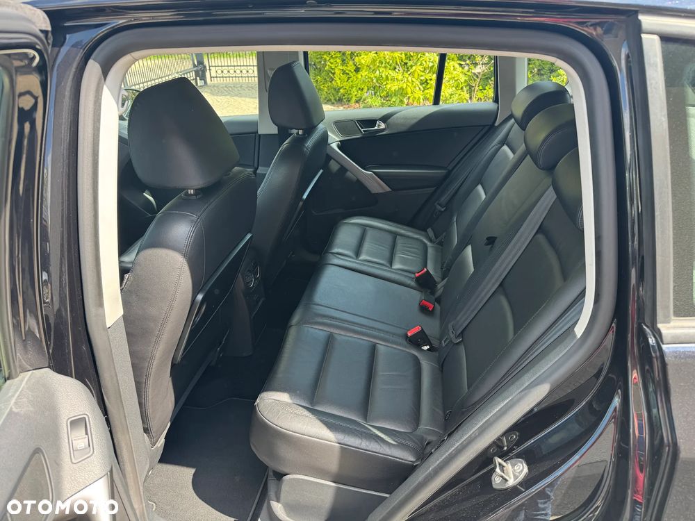 Volkswagen Tiguan 2.0 TDI DPF BlueMotion Technology Trend & Fun - 9