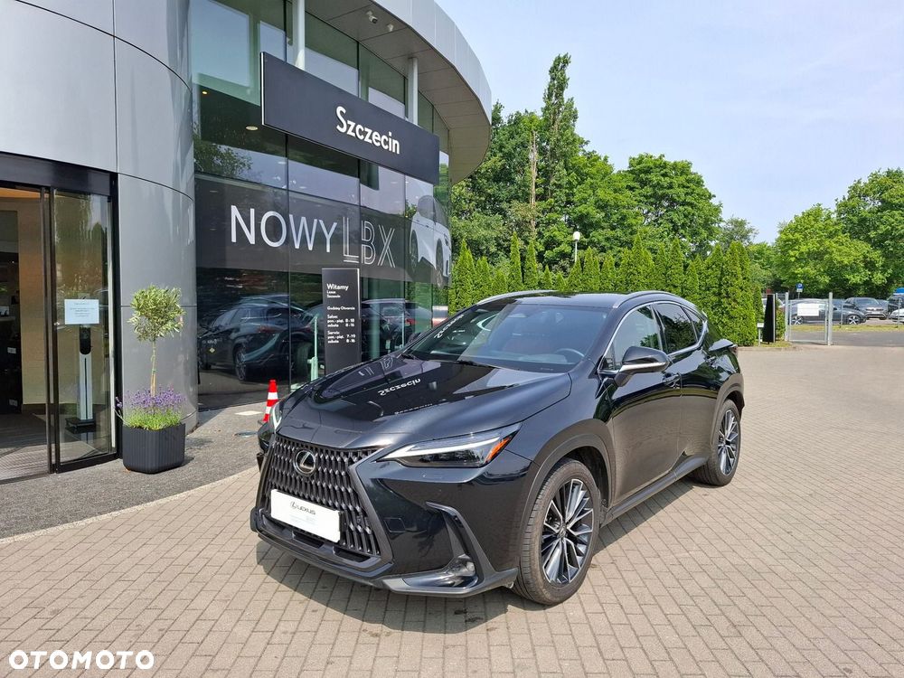Lexus NX 350h Omotenashi AWD - 1