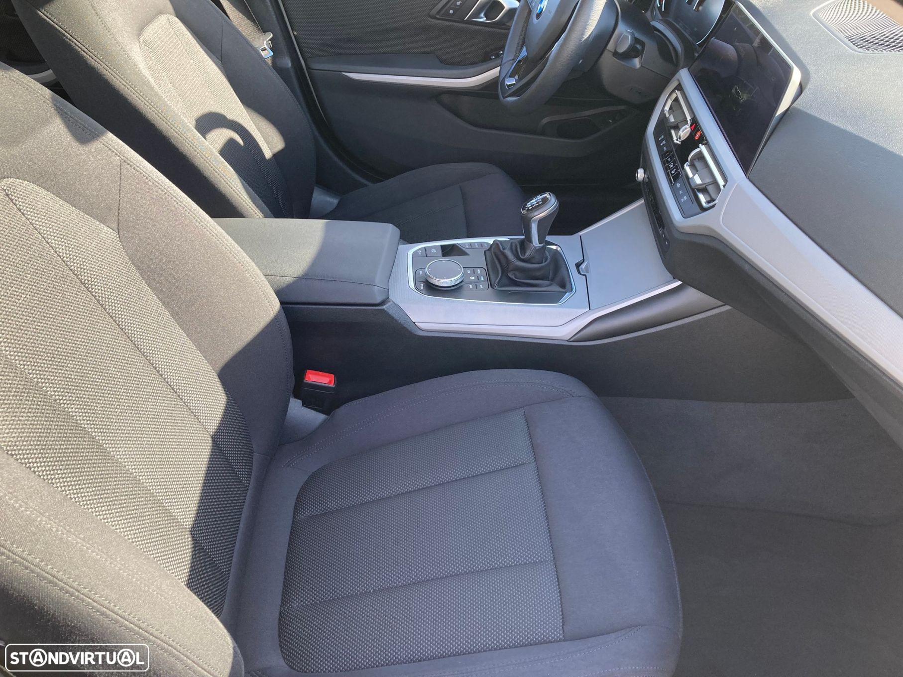 BMW 318 d Touring Corporate Edition - 27
