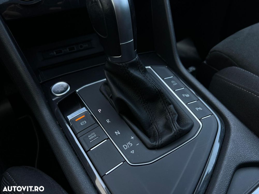 Volkswagen Tiguan - 17