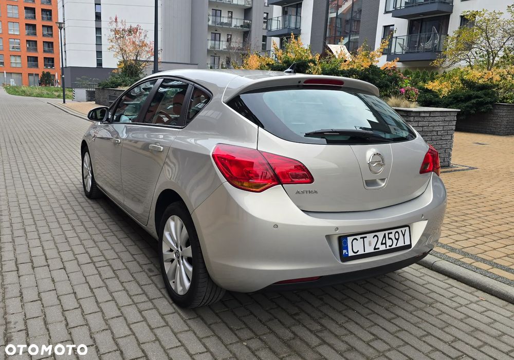 Opel Astra 1.6 Automatik Edition - 3