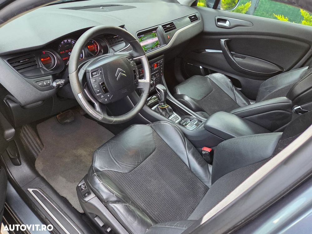 Citroën C5 2.0 HDI Susp H3+ Exclusive - 6