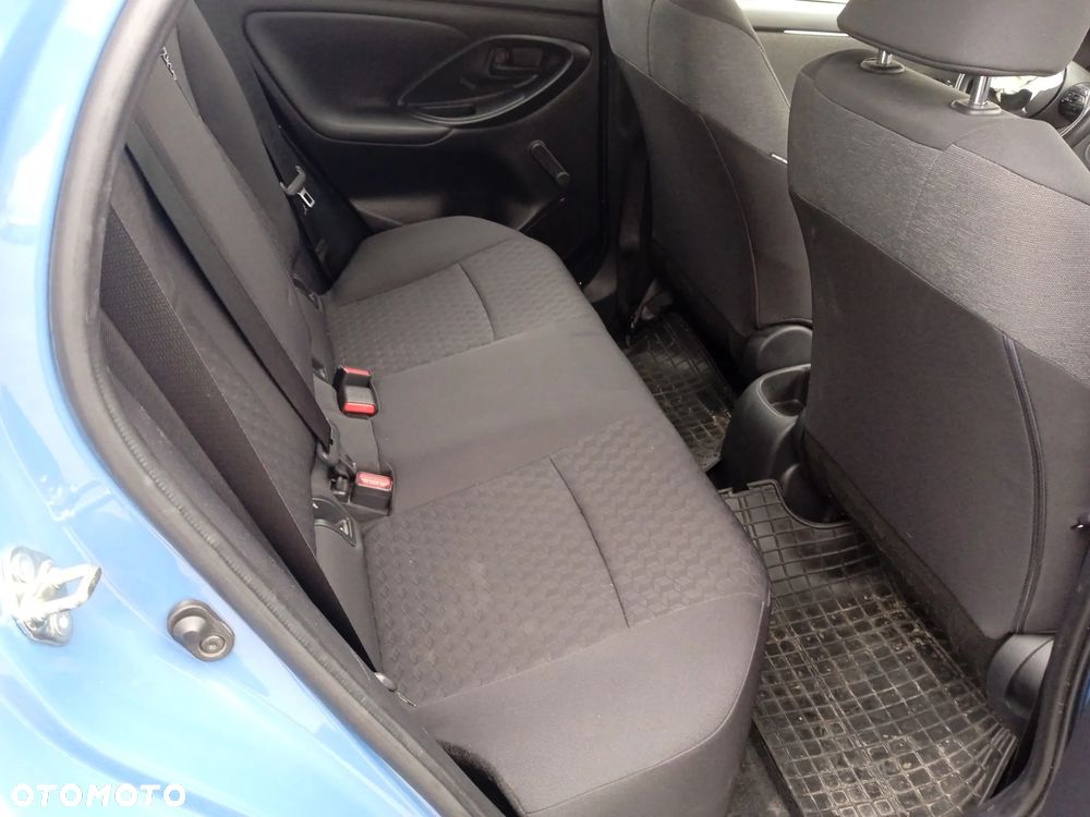 Toyota Yaris 1.5 Executive - 13