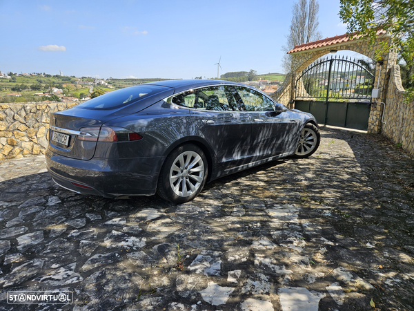 Tesla Model S 85D AWD