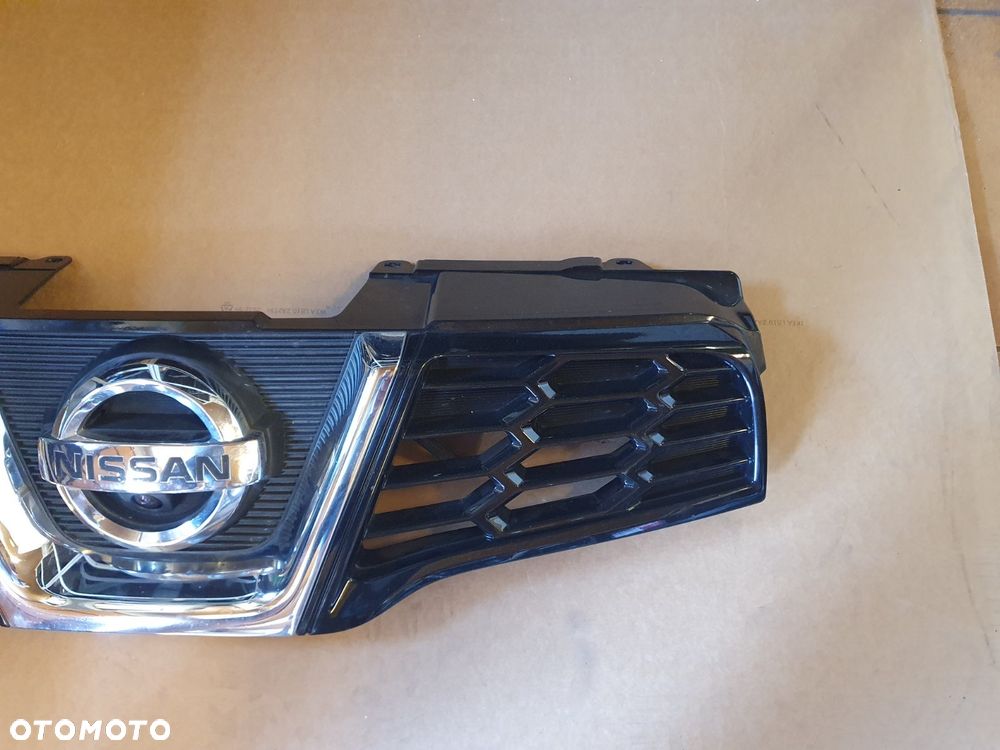 GRILL ATRAPA NISSAN QASHQAI J10 LIFT KAMERA - 6