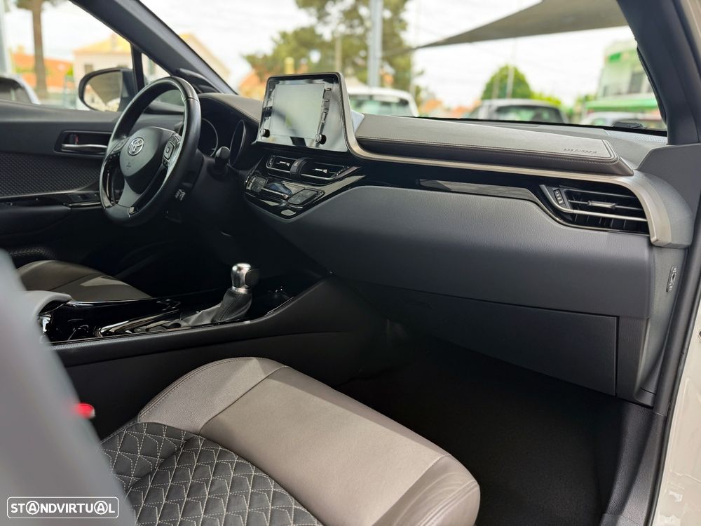 Toyota C-HR 1.8 Hybrid Exclusive+P.Luxury - 36