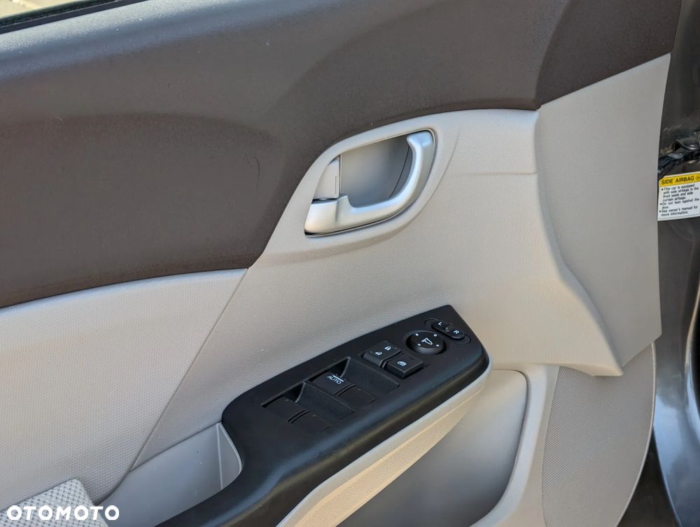 Honda Civic 1.8 Executive i-SHIFT - 20